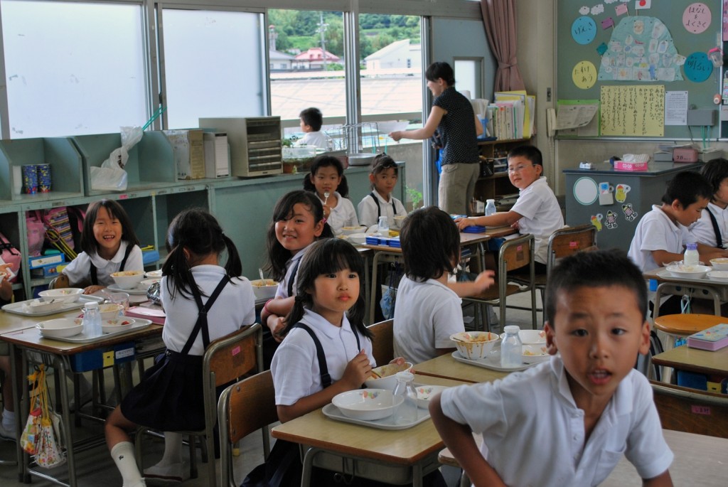 Japonia a lansat în școli un proiect pilot revoluţionar, numit ”Schimbarea Vitejească”, care pregăteşte copiii ca ”cetăţeni ai lumii”.