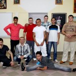 Grupul deținuților care s-au calificat mai departe la concursul „Vedete după gratii”/ Foto: Dan Bodea