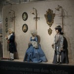 Marionete și decoruri originale la „Muzeul Păpușilor”