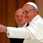 Papa Francisc primește zilnic 2.000 de scrisori