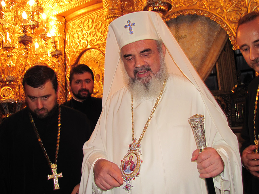 Vizită istorică a Patriarhului Daniel. Preafericitul Părinte a venit în Sălaj cu daruri și distincții