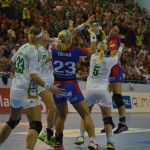 HCM Baia Mare a câștigat greu în fața celor de la SCM Craiova,   dar au preluat șefia în Liga Națională feminină de handbal