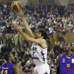 Ivan Kuburovic (foto prim plan) a fsot unul dintre cei mai buni oameni de pe teren, în victoria lui ”U” BT Mobitelco (Foto: Dan Bodea)