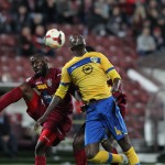 Fotbaliştii de la CFR şi Petrolul Ploieşti au oferit publicului unul dintre cele mai bune meciuri din acest sezon de Liga I,   iar la final au terminat la egalitate,   scor 1-1 / FOTO: Dan Bodea