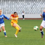 Echipa feminină de fotbal a României a pierdut,   scor 1-2,   întâlnirea cu Italia din preliminariile Cupei Mondiale,   singurul gol al "tricolorelor" fiinda marcat de Şetfania Vătafu,   în minutul 80 / FOTO: Dan Bodea