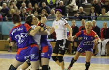 "U" Alexandrion şi HCM Roman au terminat la egalitate (29-29) meciul disputat în prima etapă a Ligii Naţionale de handbal feminin / Foto: Dan Bodea