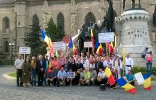 Poza de grup la final de protest