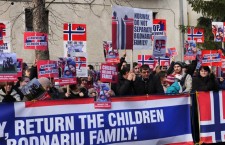 După mediatizarea cazului familiei Bodnariu,   au avut loc mai multe proteste împotriva separării copiilor de părinţi,   în faţa ambasadei Norvegiei,   dar şi în alte ţări din Europa şi America.