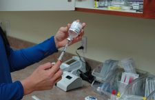 Vaccinul pentru bebeluși lipsește din cabinetele medicilor de familie încă din luna iulie