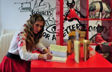 „Miercuri,   respirăm”. Primul roman al Prințesei Urbane va fi lansat la Cluj