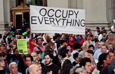 Mişcarea Occupy are ca slogan principal „Noi suntem cei 99%”