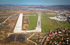 Meciul Tişe – Ciceo continuă: Conducerea Aeroportului a refuzat să permită accesul comisiei de recepție a pistei pe motiv că nu e completă