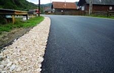 Atenţie se toarnă asfalt: lucrări pe 153 de kilometri de drumuri judeţene