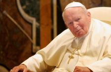 Moaşte ale Sfântului Papă Ioan Paul al II-lea vor fi expuse la Cluj   