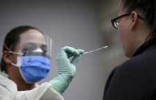 SUA autorizează de urgenţă primul test antigen SARS CoV-2. Detectarea virusului durează câteva minute