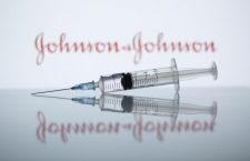 Vaccinul candidat Johnson & Johnson dezamăgeşte