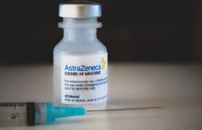 Agenția Europeană a Medicamentului confirmă o posibilă legătură între administrarea vaccinului AstraZeneca şi apariţia unor cheaguri de sânge periculoase