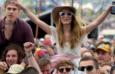 Marea Britanie testează un concert în aer liber, cu 5000 de participanți. Fără măști și fără distanțare socială