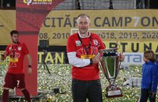 Iordănescu confirmă plecarea de la CFR Cluj: ”De jucători mi-e cel mai greu să mă despart. Mi-aș fi dorit să fiu implicat în reconstrucția echipei”