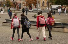 Școlile din Cluj ar urma să fie închise de luni. Autoritățile au soluții pentru continuarea cursurilor față în față